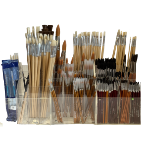 Pensler og andet malegrej