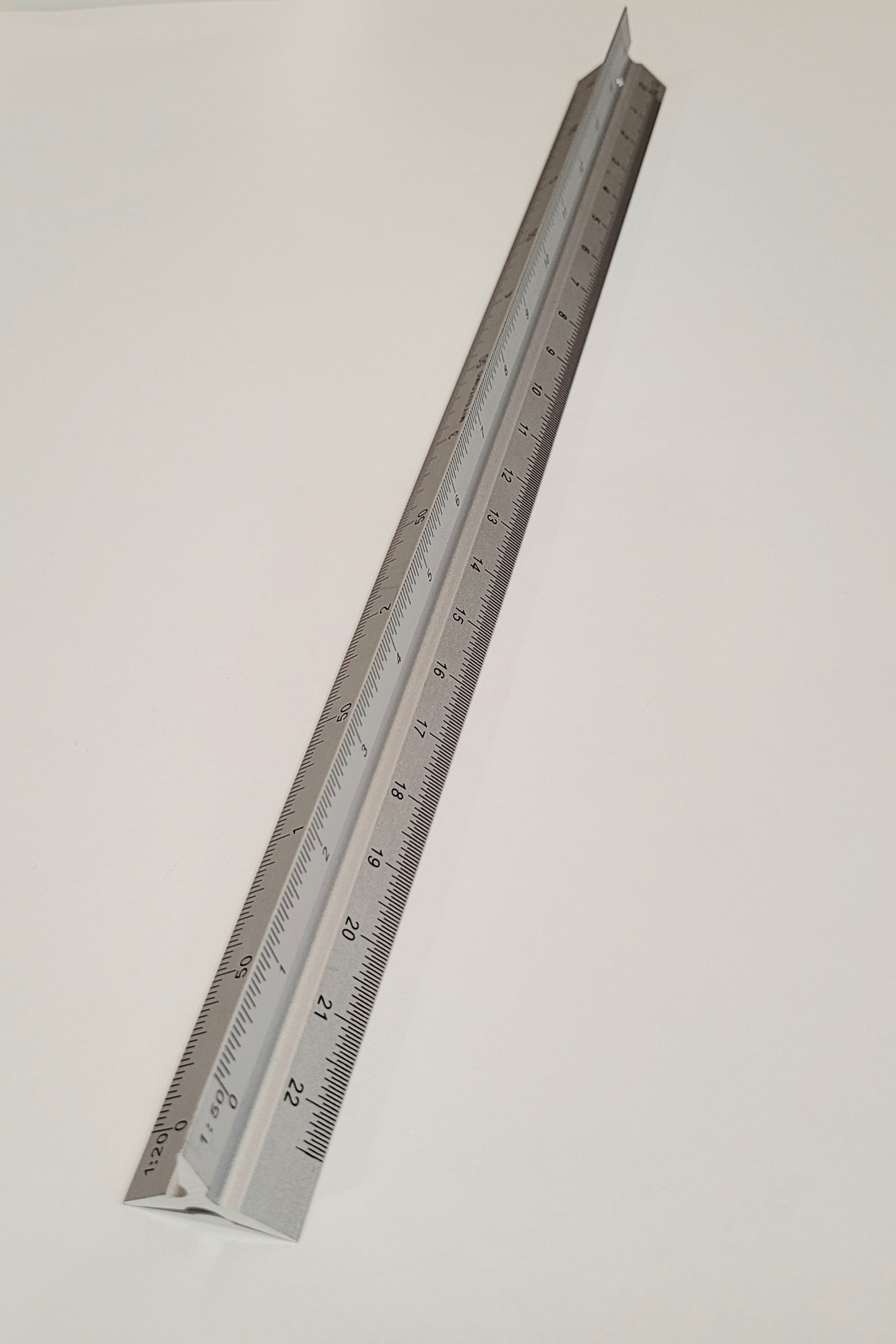 Oms�tningslineal i aluminium 30 cm