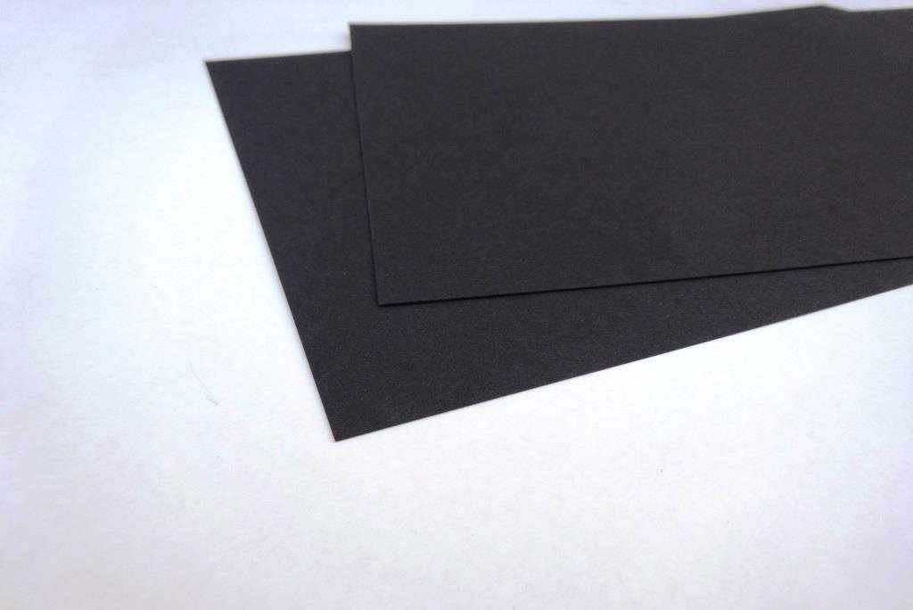 Sort karton, 480g. (70x100 cm) 